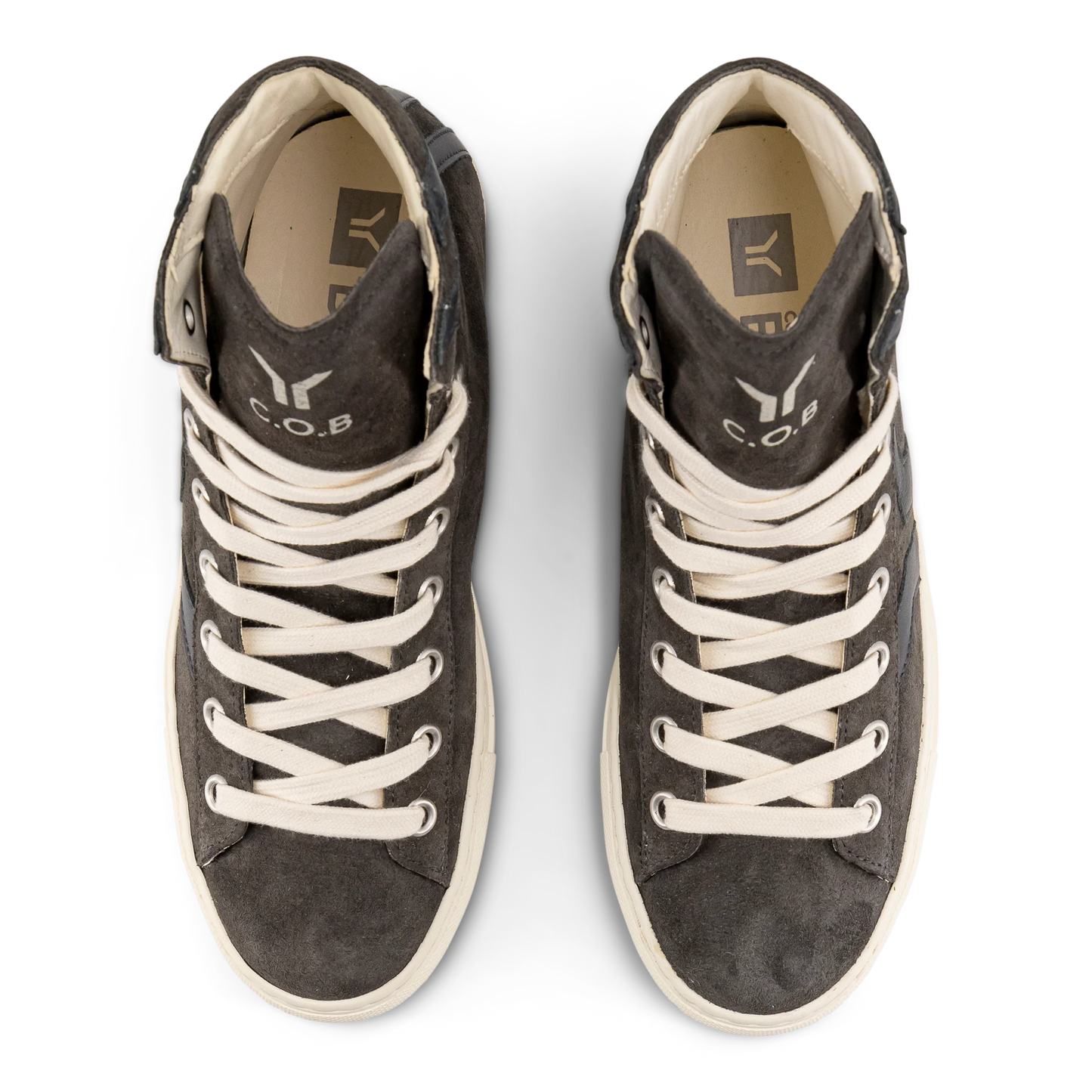 Resilient V8 Sneaker