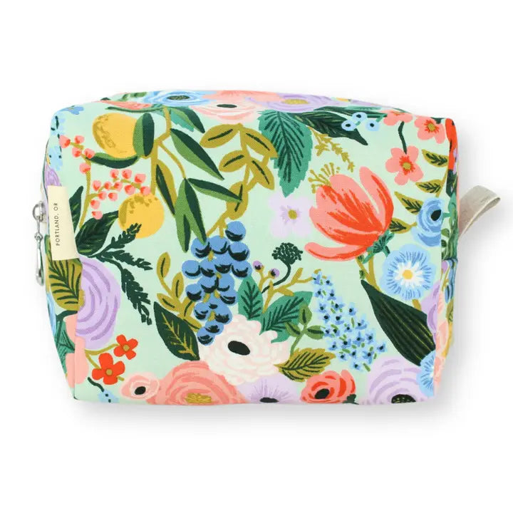 The Medium Dopp Kit