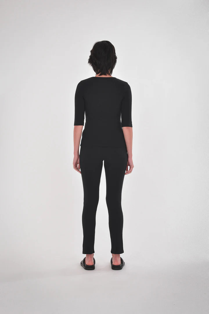 Akari Crew Neck