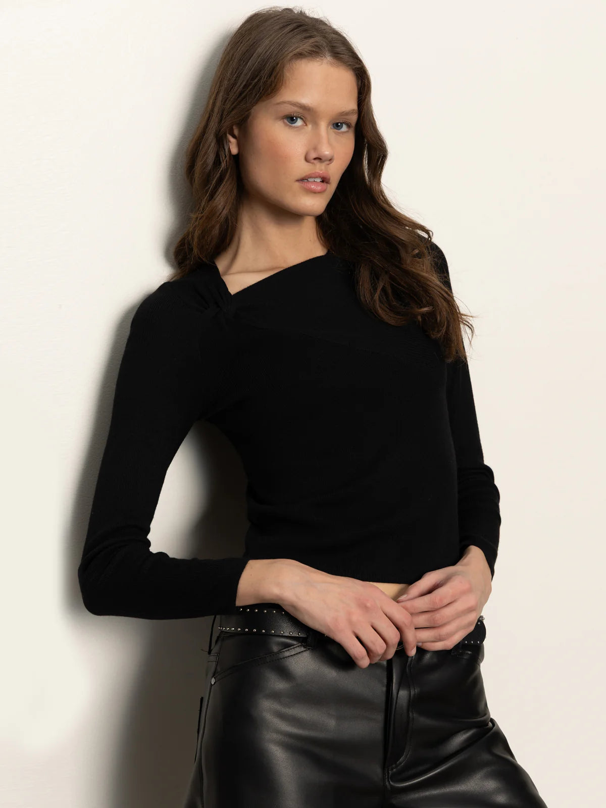 Long Sleeve Shoulder Twist Top
