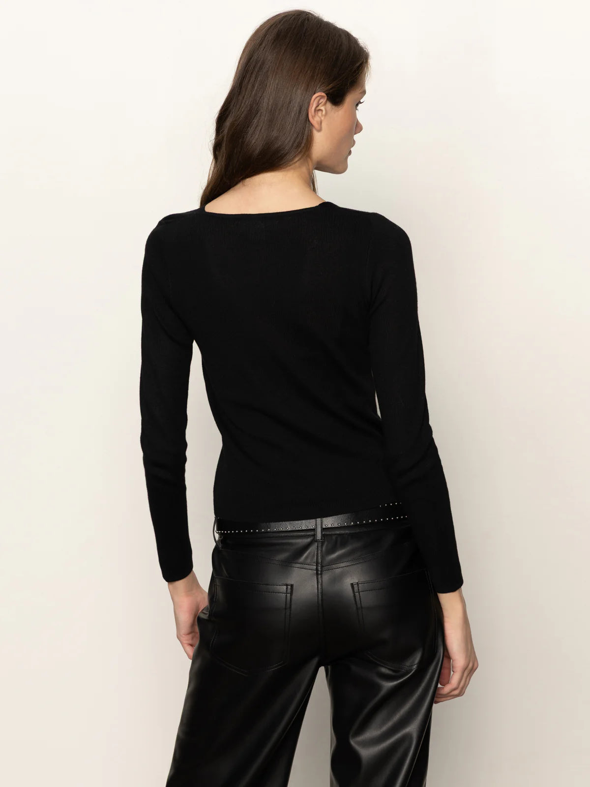 Long Sleeve Shoulder Twist Top