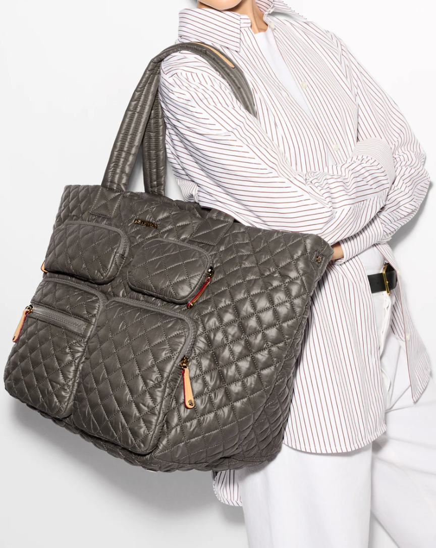 Large Metro Travel Tote-Magnet