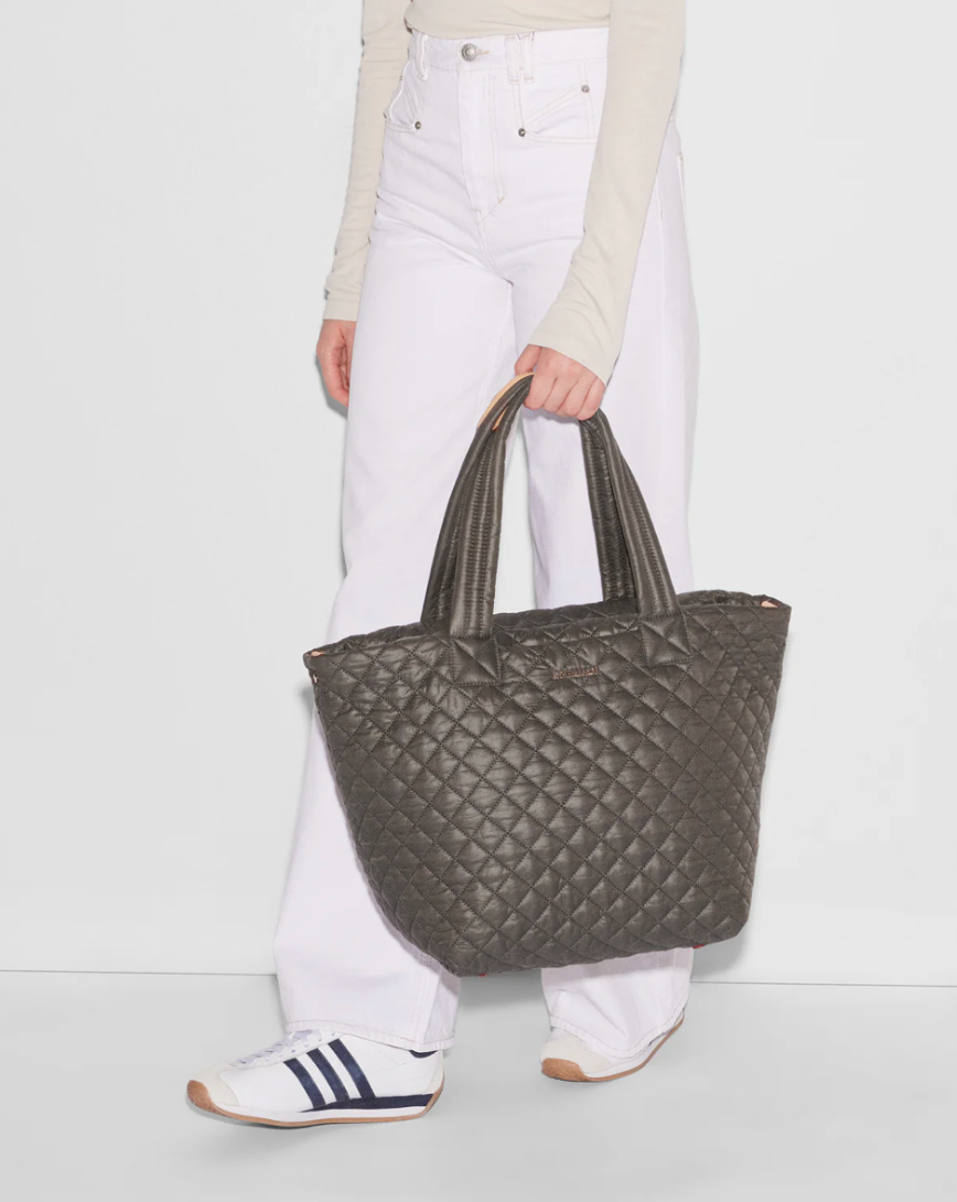 Medium Metro Tote Deluxe-Magnet