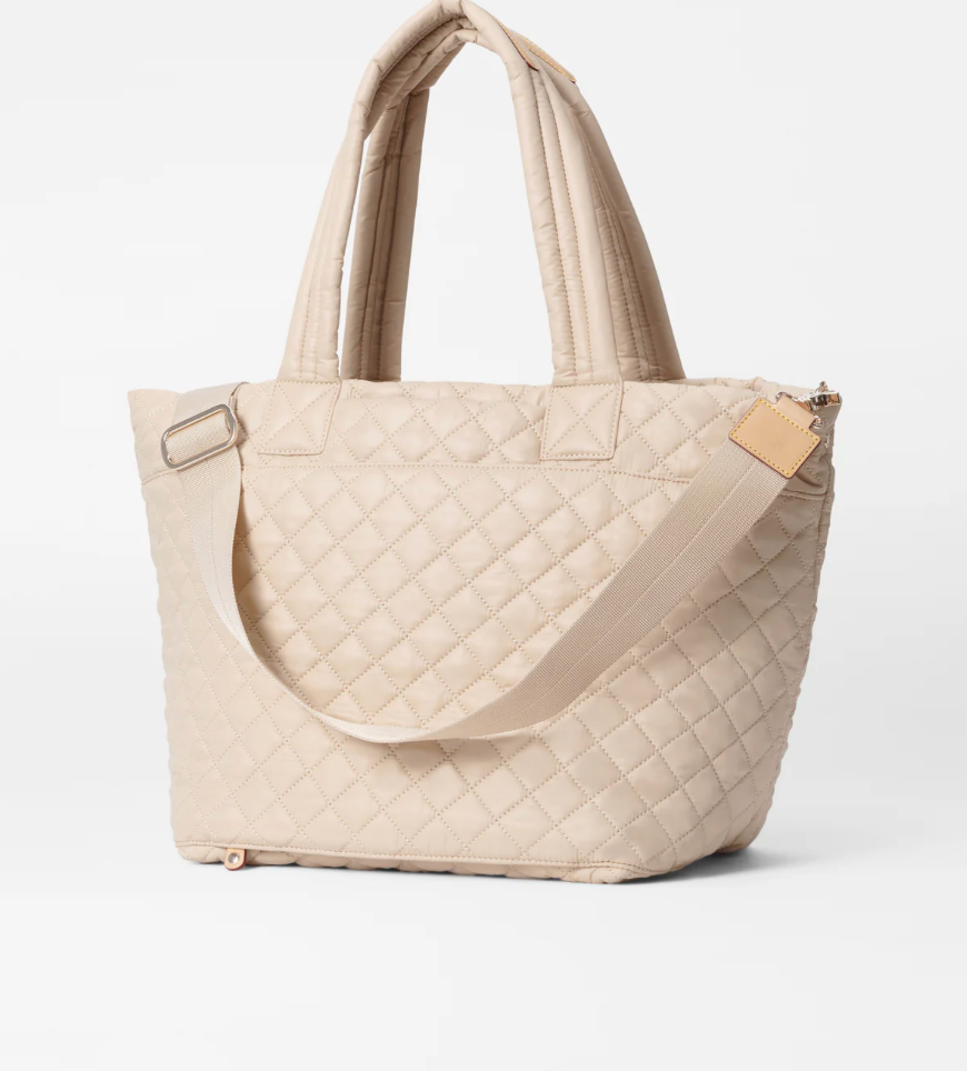 Medium Metro Tote Deluxe-Buff