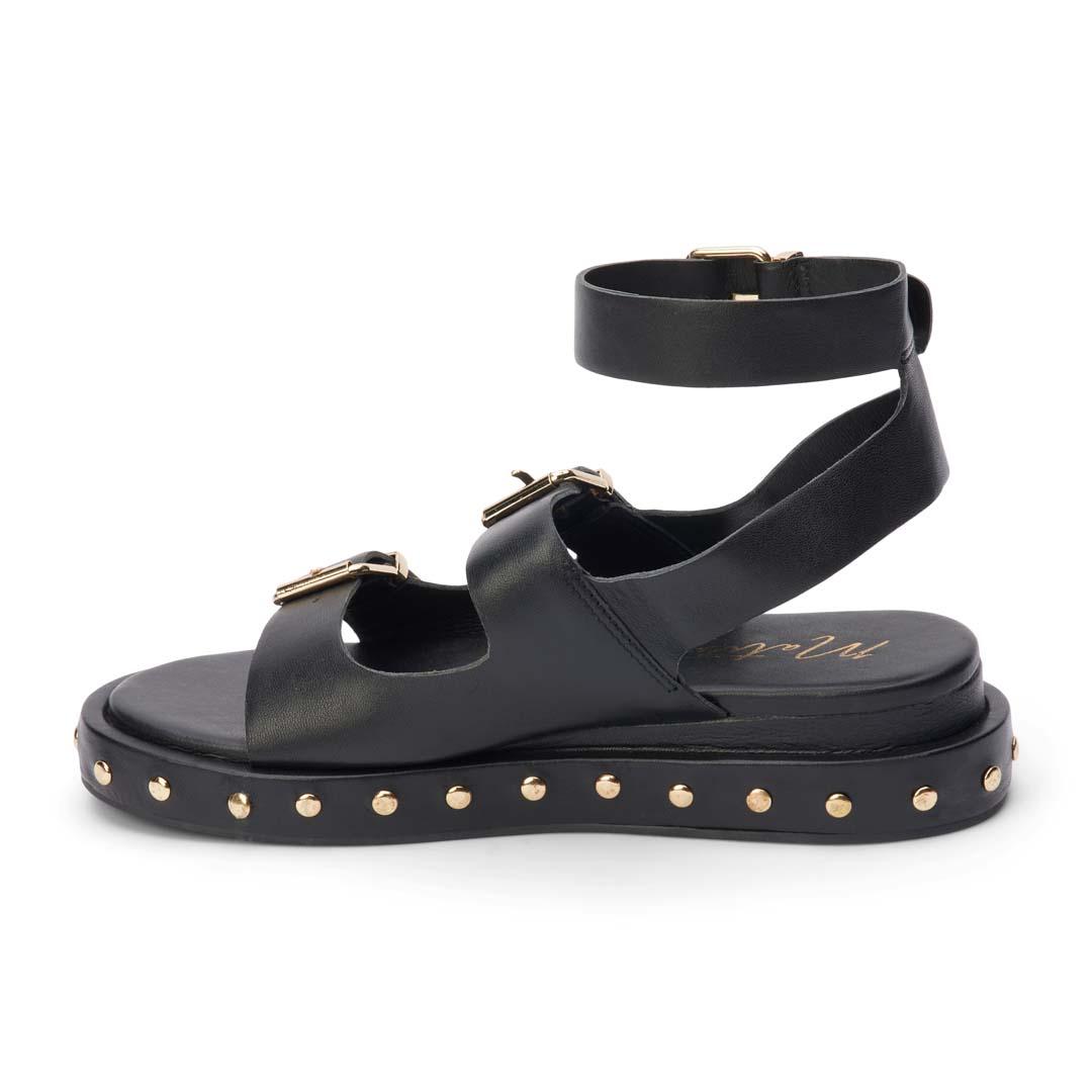 Nina Sandal