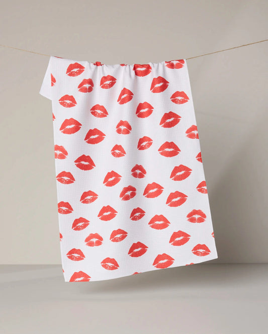 Muchos Besos Kitchen Towel