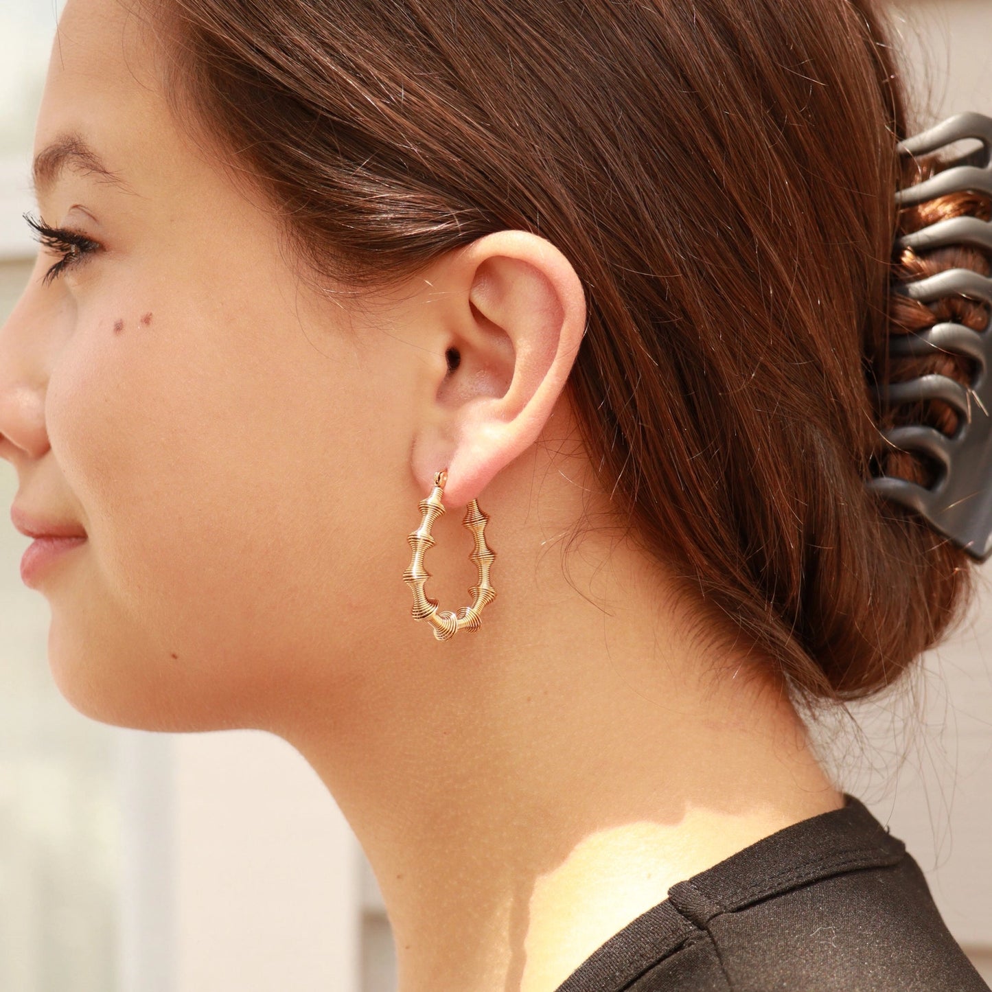 Bursting Wired Hoops