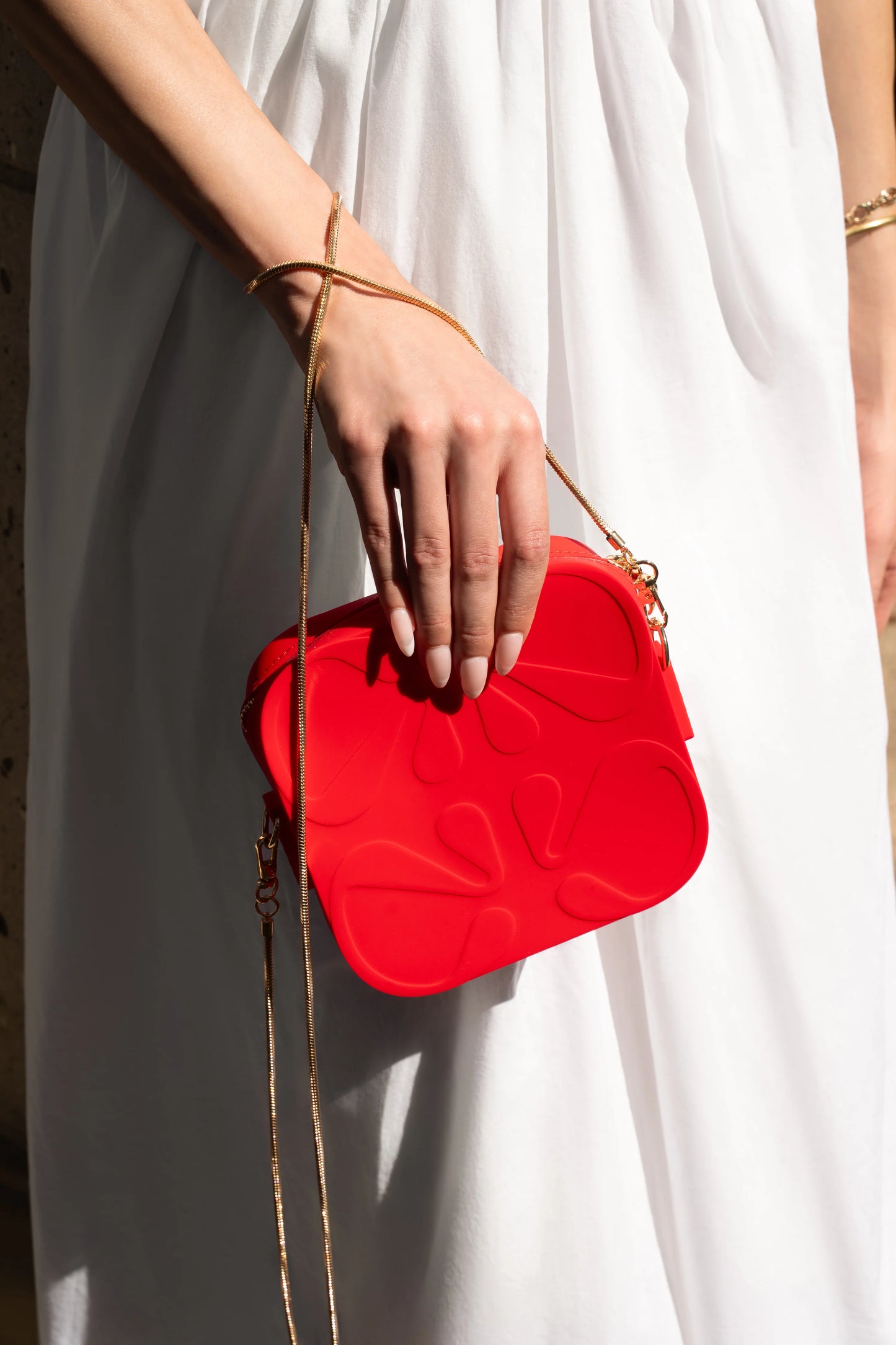 Le Cube Silicone Bag - Cherry