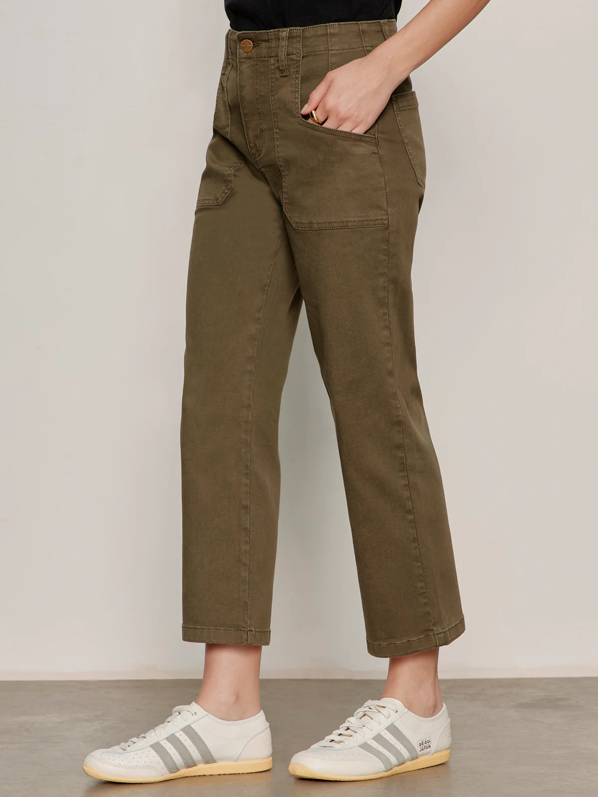 Retreat Crop - Burnt Olive