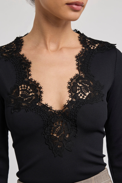 Lady Lace Top