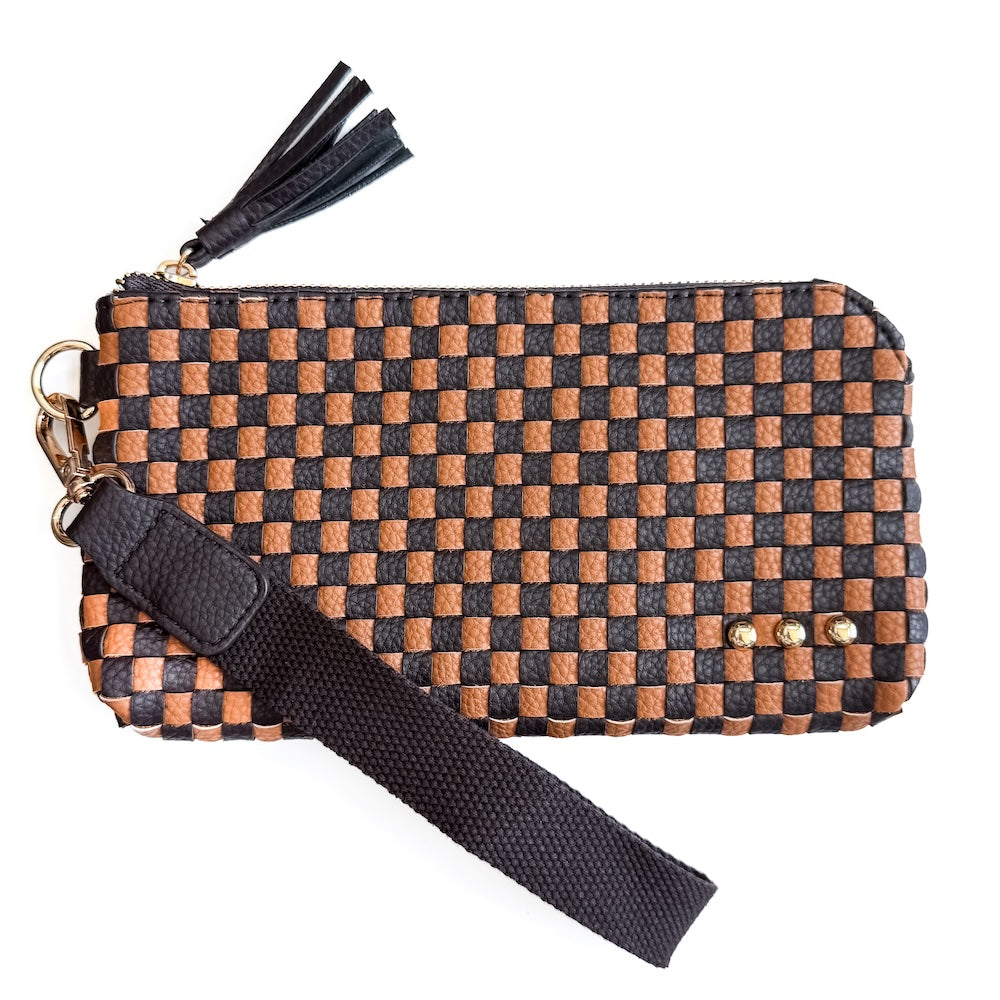 Checkered Woven Wrislet Clutch
