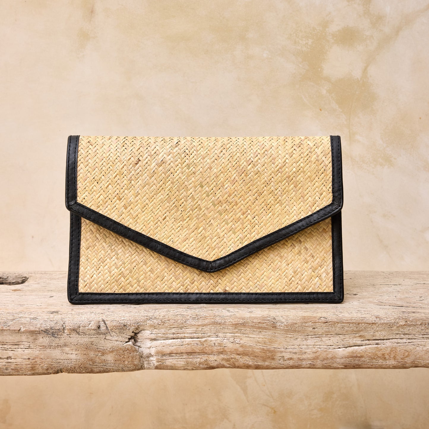 Rattan Clutch