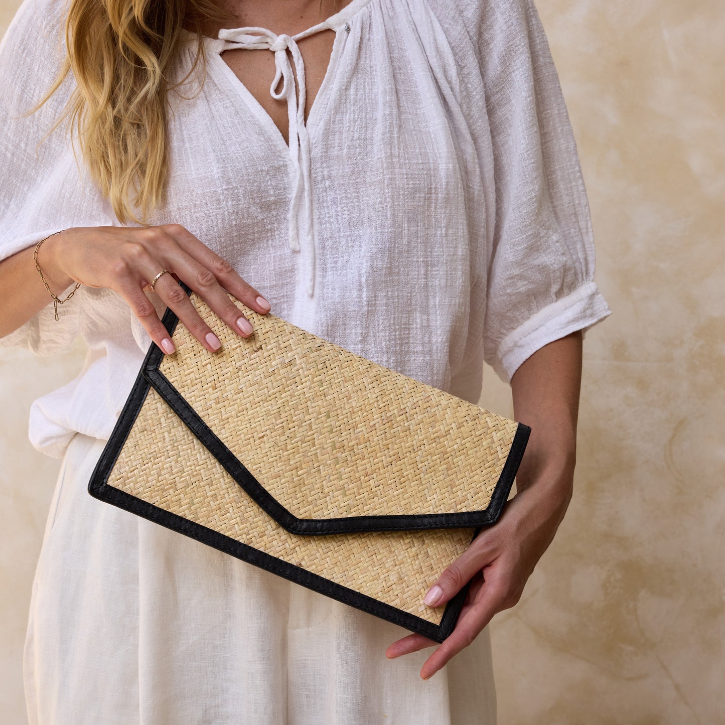 Rattan Clutch