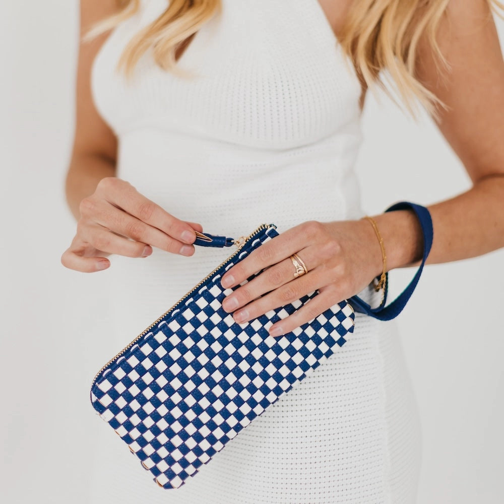 Checkered Woven Wrislet Clutch