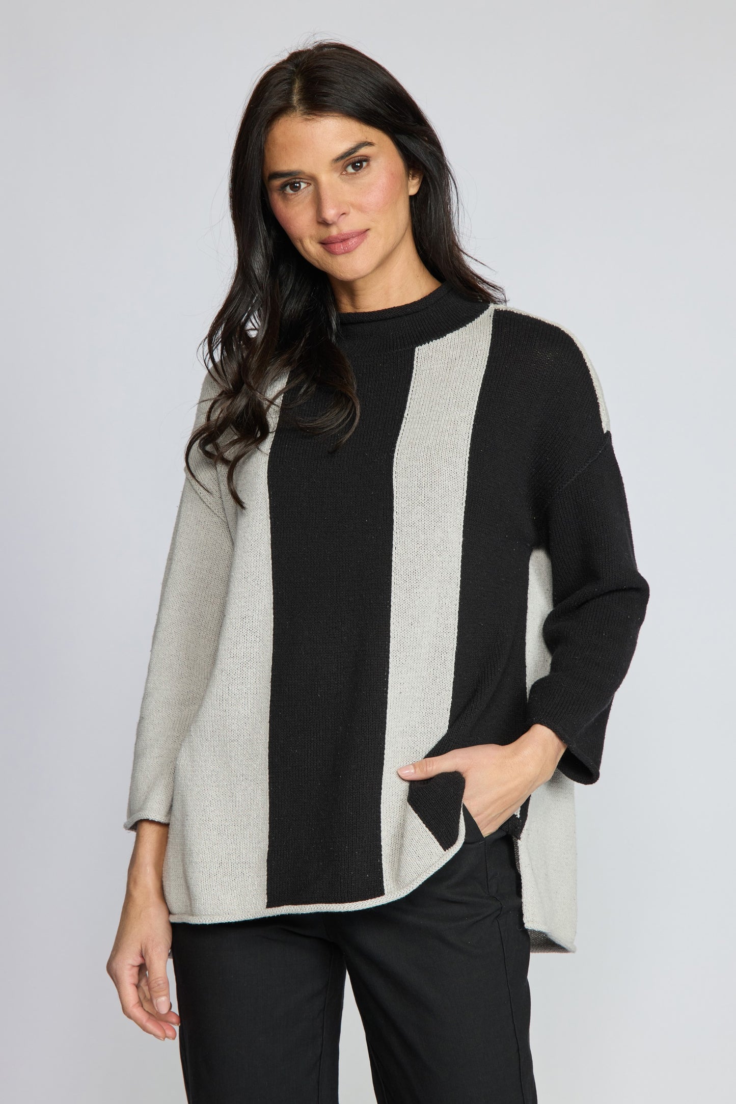 Vertical Vibes Pullover